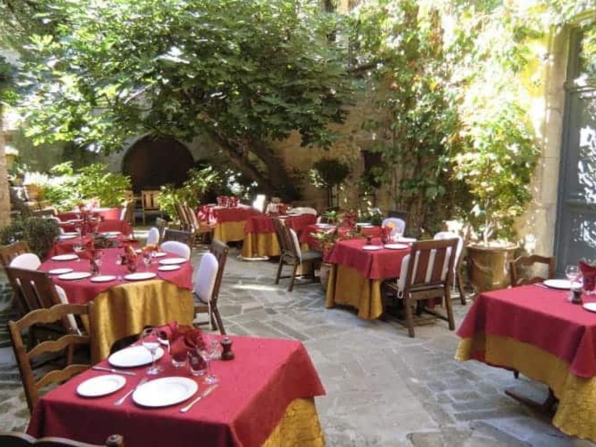 Hôtel-restaurant 3 étoiles à vendre dans le Vaucluse