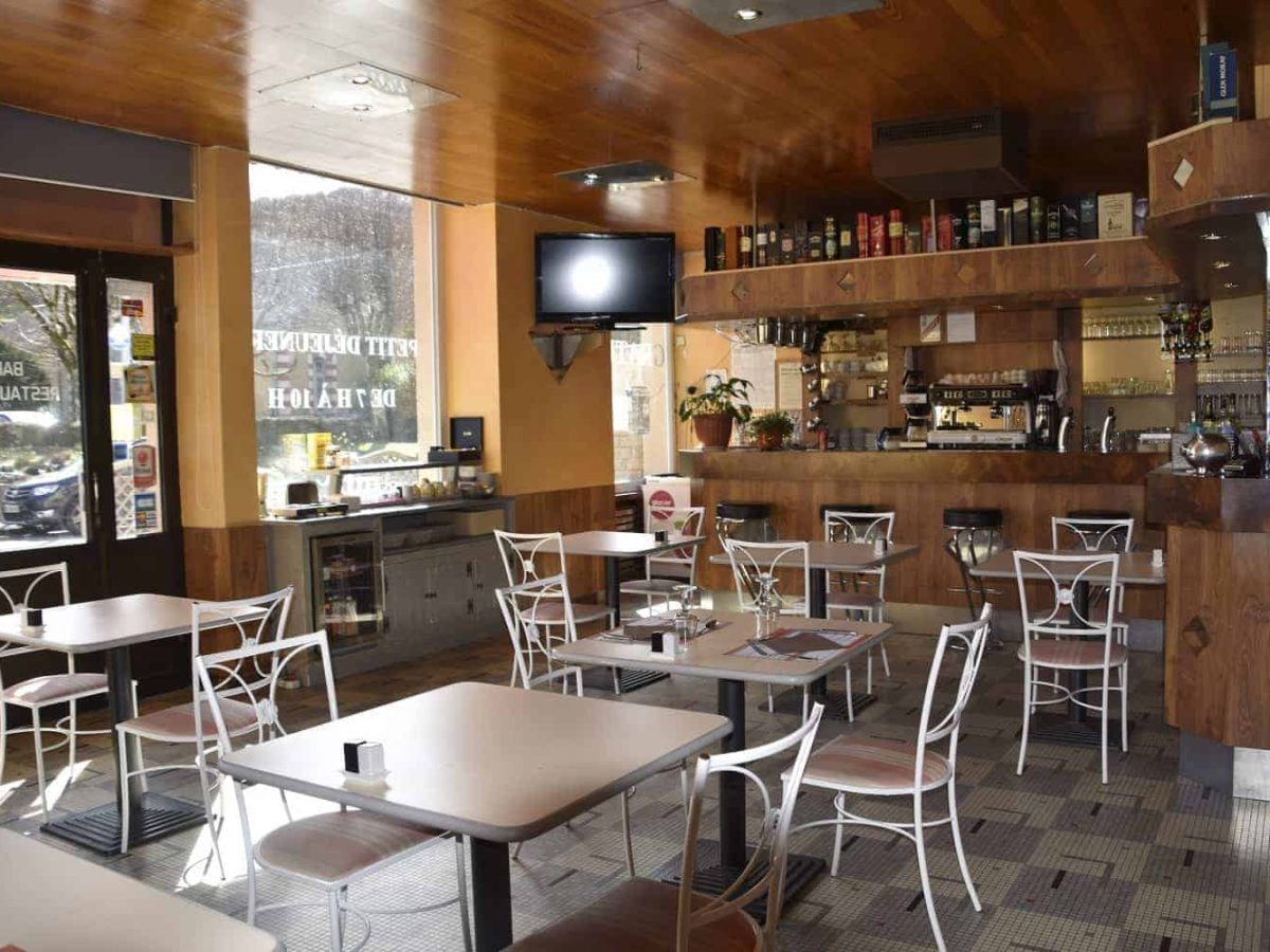 À vendre – Hôtel-restaurant 2 étoiles de 19 chambres à Bort-les-Orgues – Corrèze (19)