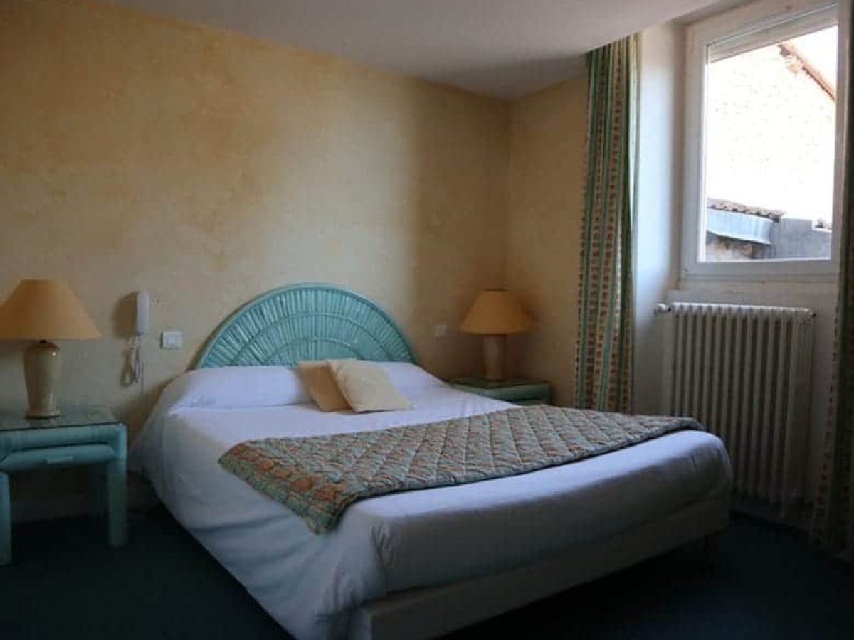 hotel-restaurant-a-vendre-fonds-de-commerce-9-chambres-dans-la-saone-et-loire-9