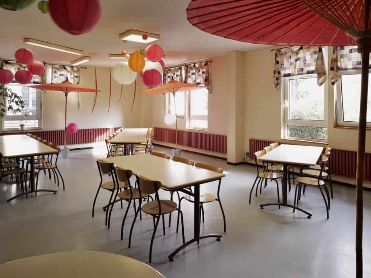 À vendre ou à louer – Ancien Centre d’Accueil de 38 chambres à Reconvertir en Hébergement Touristique à La Broque – Bas-Rhin (67)