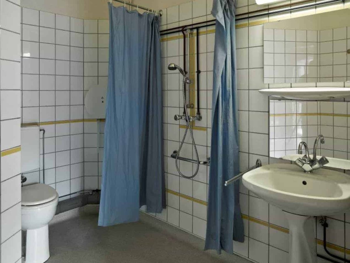 À vendre ou à louer – Ancien Centre d’Accueil de 38 chambres à Reconvertir en Hébergement Touristique à La Broque – Bas-Rhin (67)