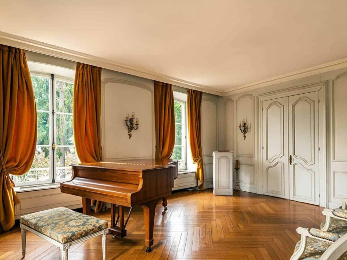 À vendre – Château du XVIIIe siècle de 25 chambres à Klingenthal – Bas-Rhin (67)