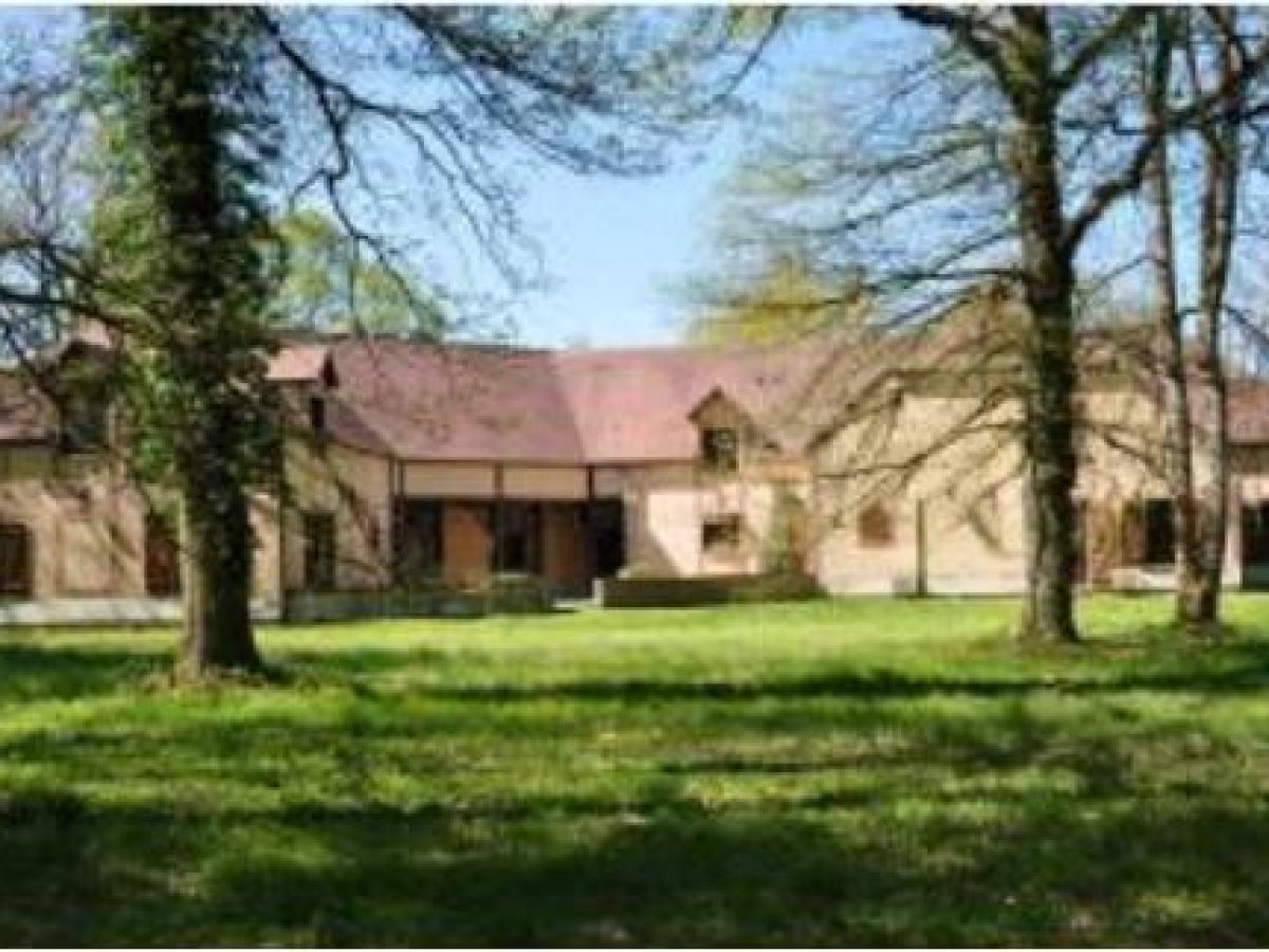 À vendre – Restaurant de 661 m² à Saint-Imoges – Marne (51)