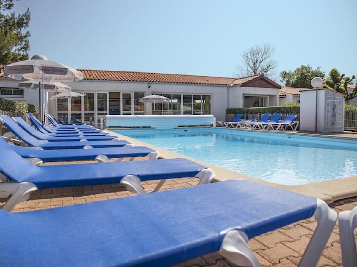 À vendre – Hôtel-Restaurant 2 étoiles de 36 chambres à Saint-Georges-d'Oléron – Charente-Maritime (17)