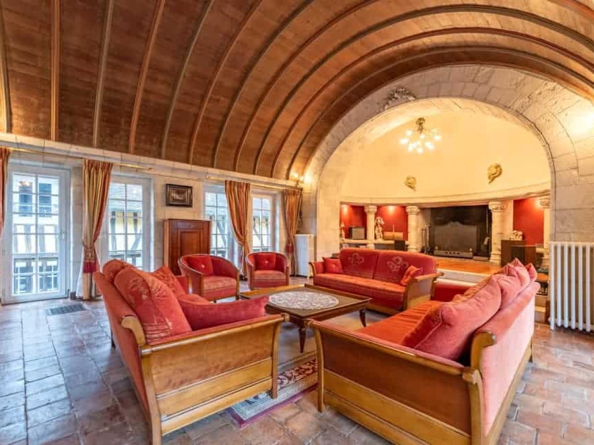 À vendre – Maison Normande du XVIe siècle de 8 chambres à Acquigny – Eure (27)