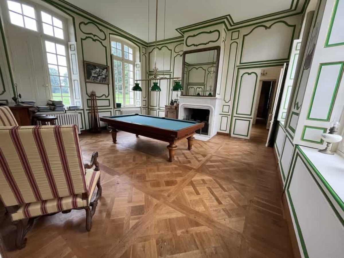 À vendre – Château du XIVe siècle de 13 chambres à Pont-Audemer– Eure (27)