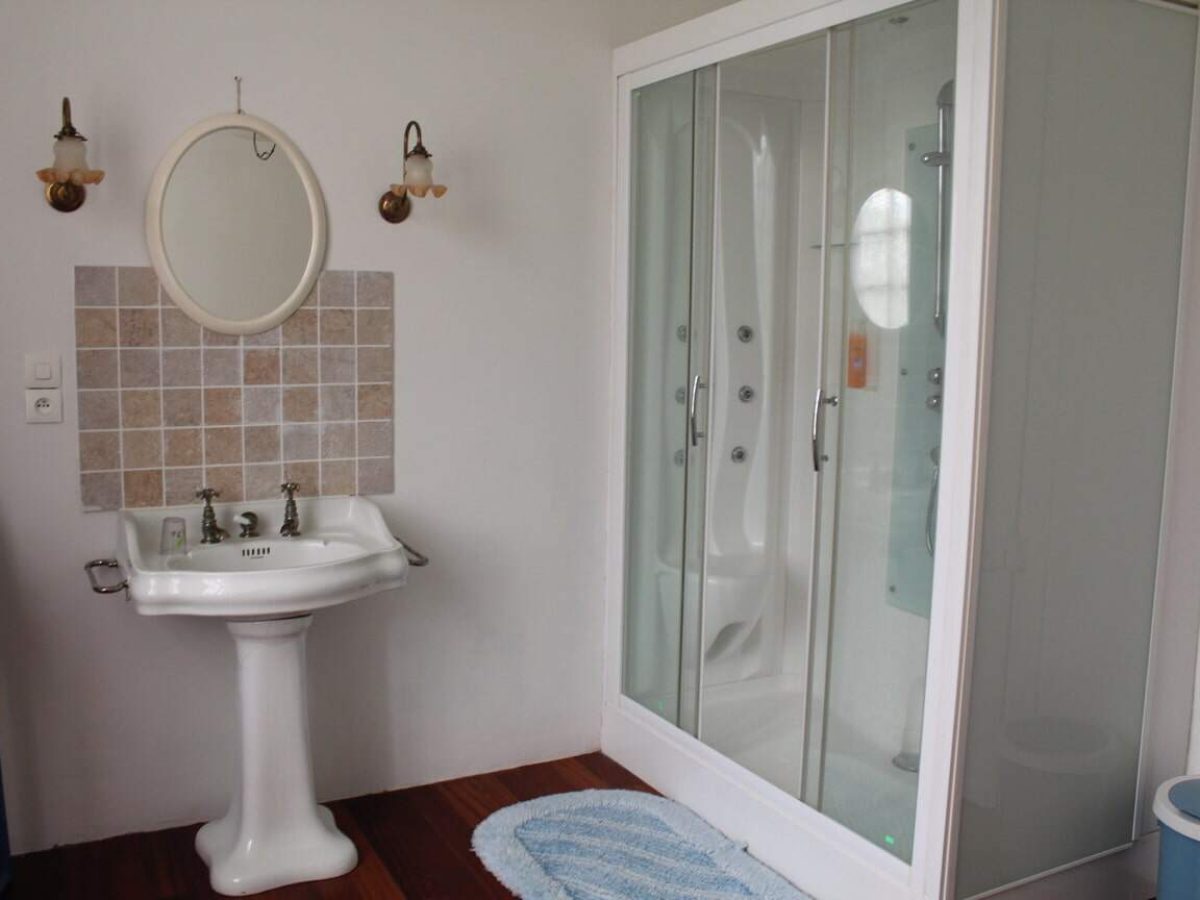 À vendre – Château du XIVe siècle de 13 chambres à Pont-Audemer– Eure (27)