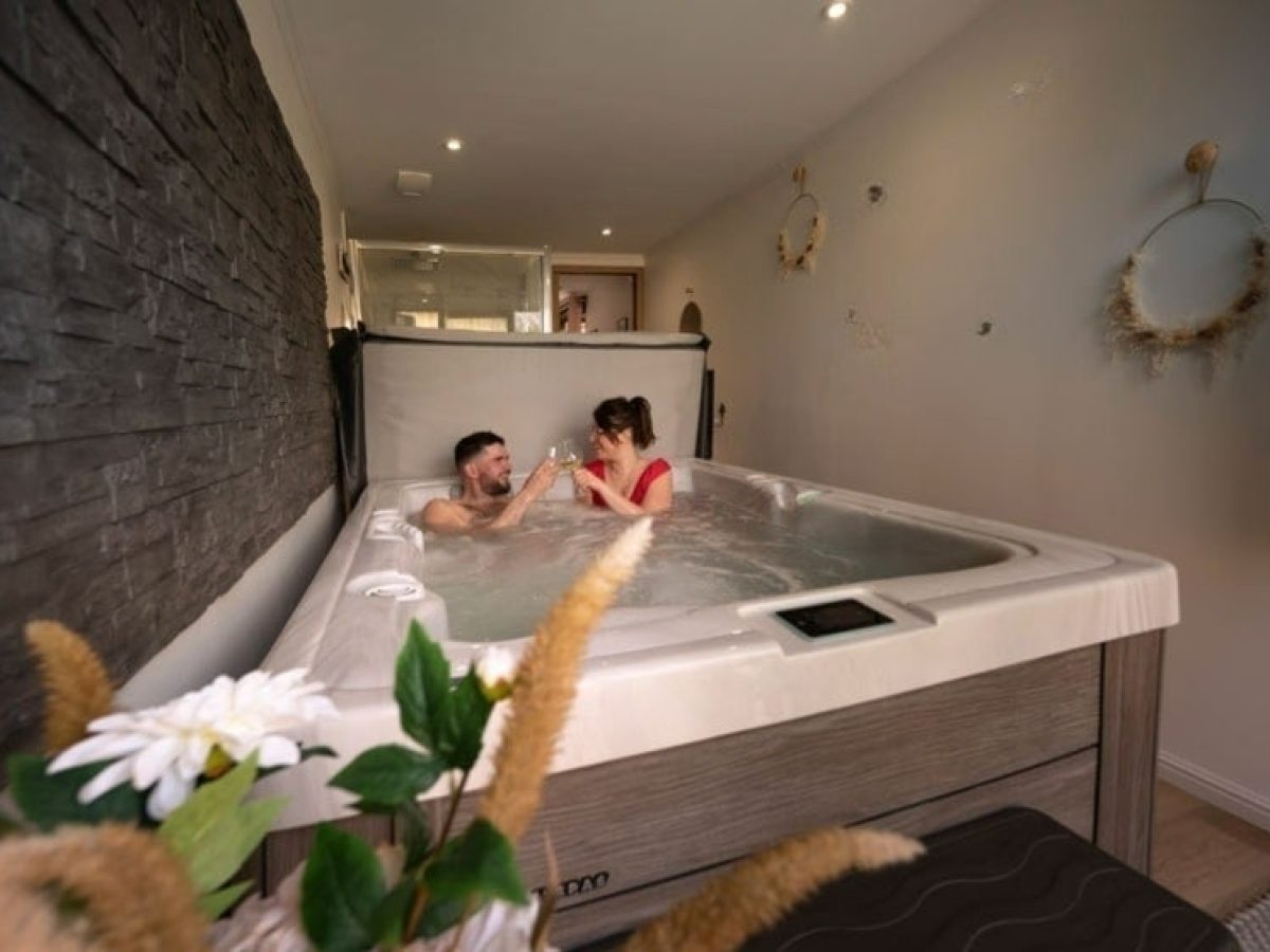 À Vendre – Gîtes Insolites de 52 m² à Domart-en-Ponthieu - Somme (80)