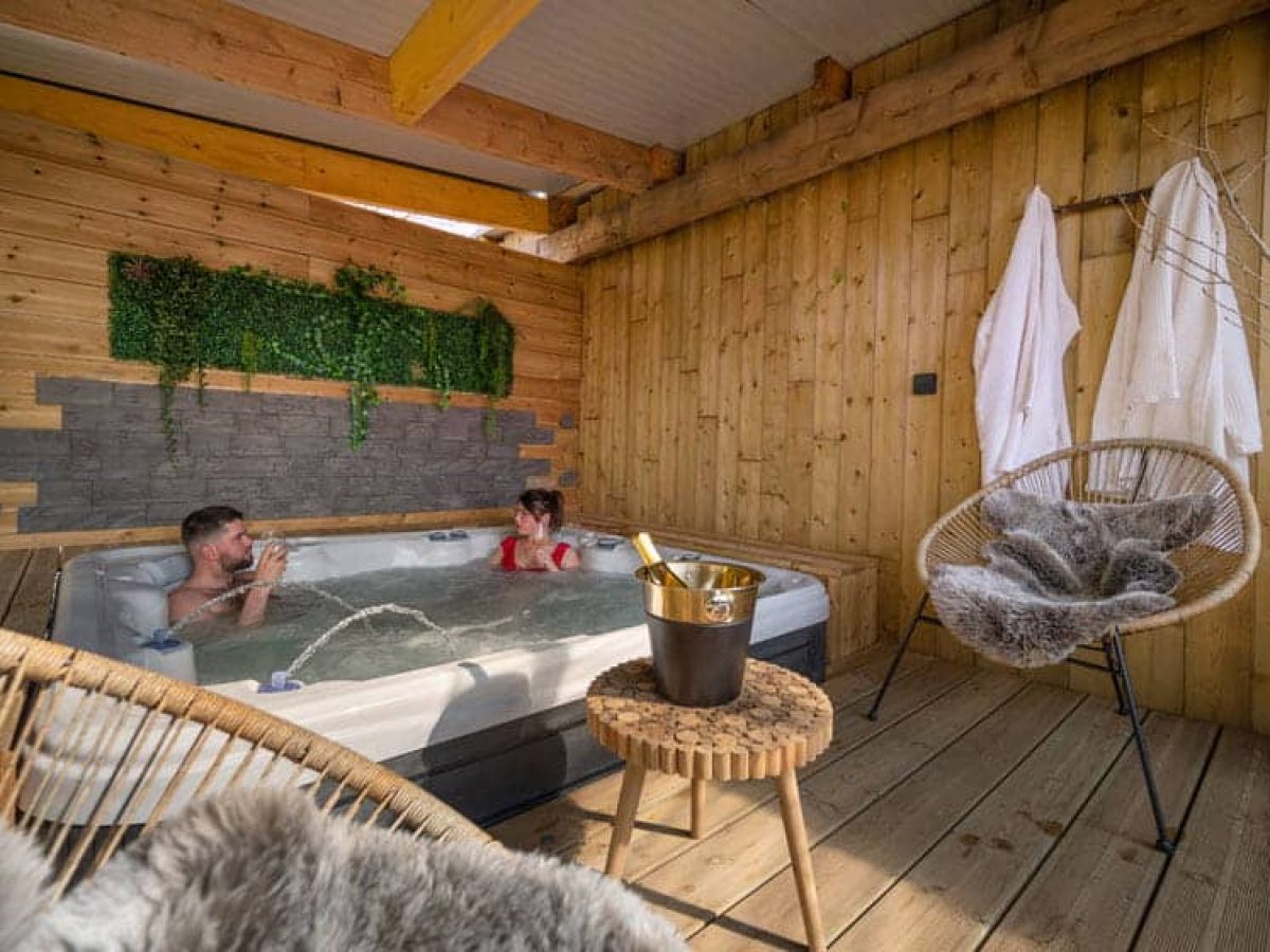 À Vendre – Gîtes Insolites de 52 m² à Domart-en-Ponthieu - Somme (80)