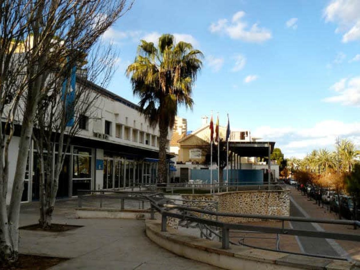 À Vendre – Terrain de 3 582 m² à usage Hôtelier à Santiago de la Ribera – Région de Murcie - Espagne