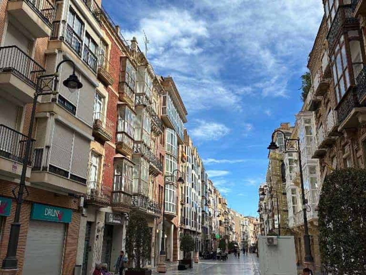 À Vendre – Bâtiment à réhabiliter en Hôtel 3 ou 4 étoiles à Carthagène – Région de Murcie - Espagne