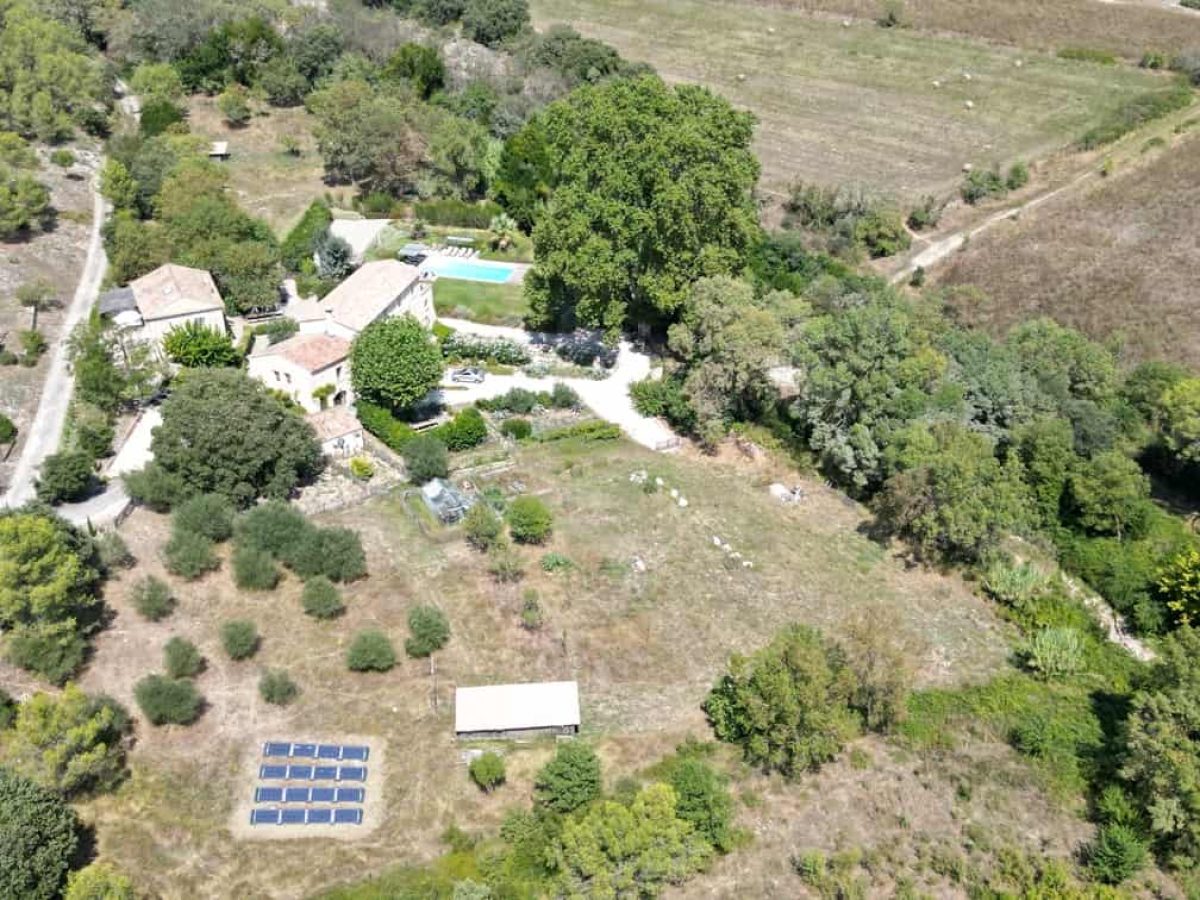À vendre – Ancien moulin rénové en 3 gîte à Buzignargues – Hérault (34)