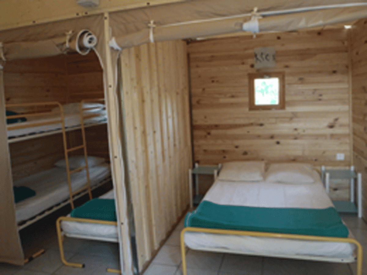 À vendre – Camping 3 étoiles de 75 emplacements à Baudreix – Pyrénées-Atlantiques (64)