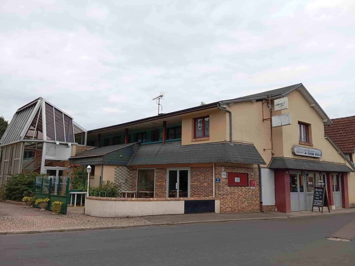 À vendre – Hôtel-Restaurant de 16 chambres à Cailly-sur-Eure – Eure (27)