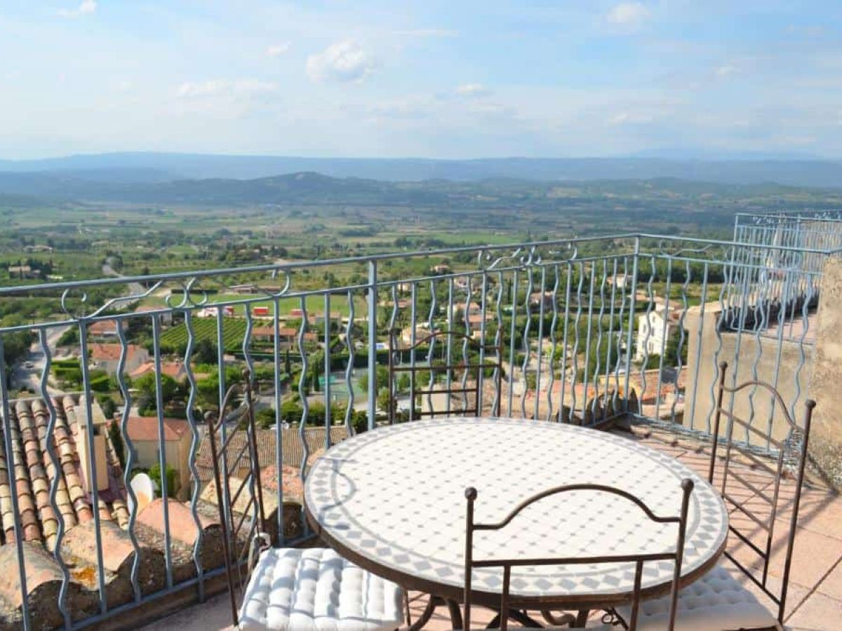 À vendre – Hôtel-Restaurant de 13 chambres et 50 couverts dans le Lubéron – Vaucluse (84)