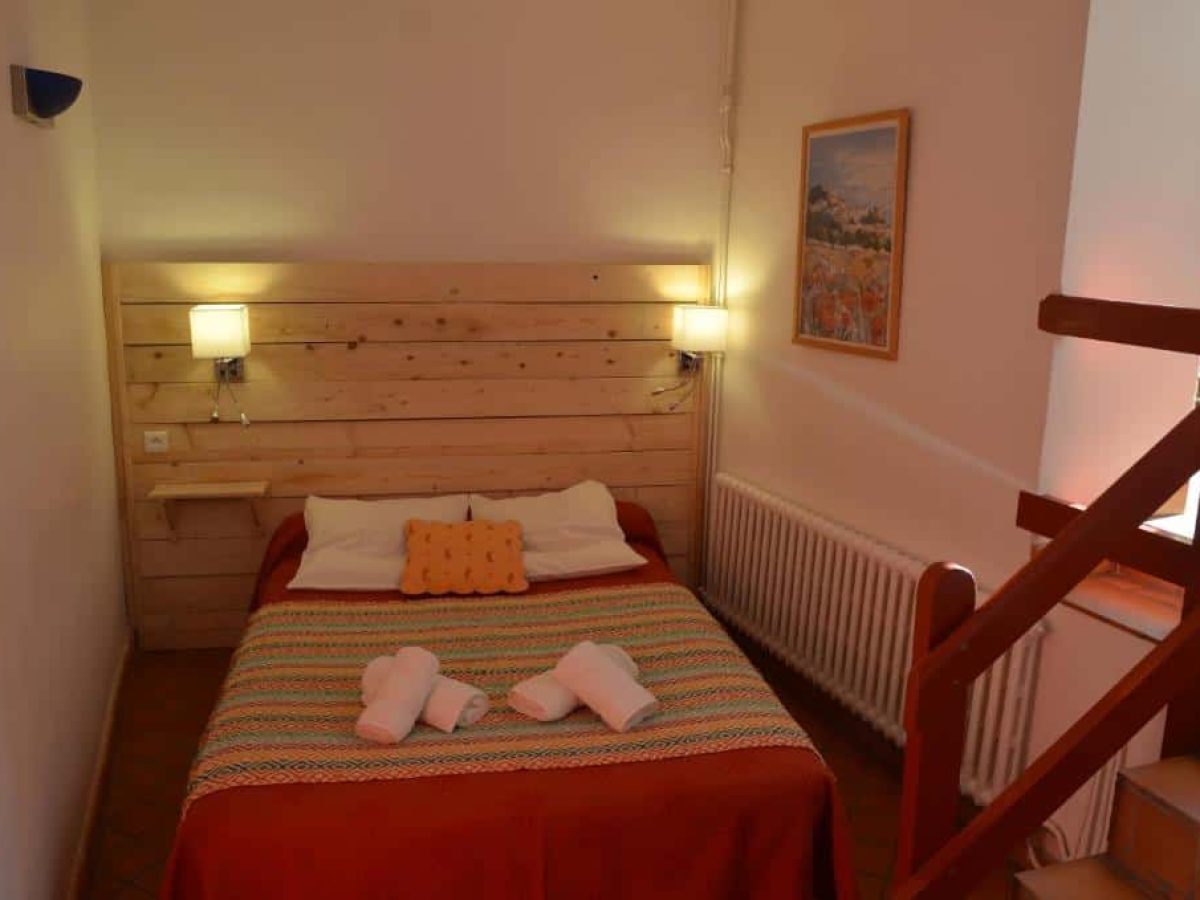 À vendre – Hôtel-Restaurant de 13 chambres et 50 couverts dans le Lubéron – Vaucluse (84)