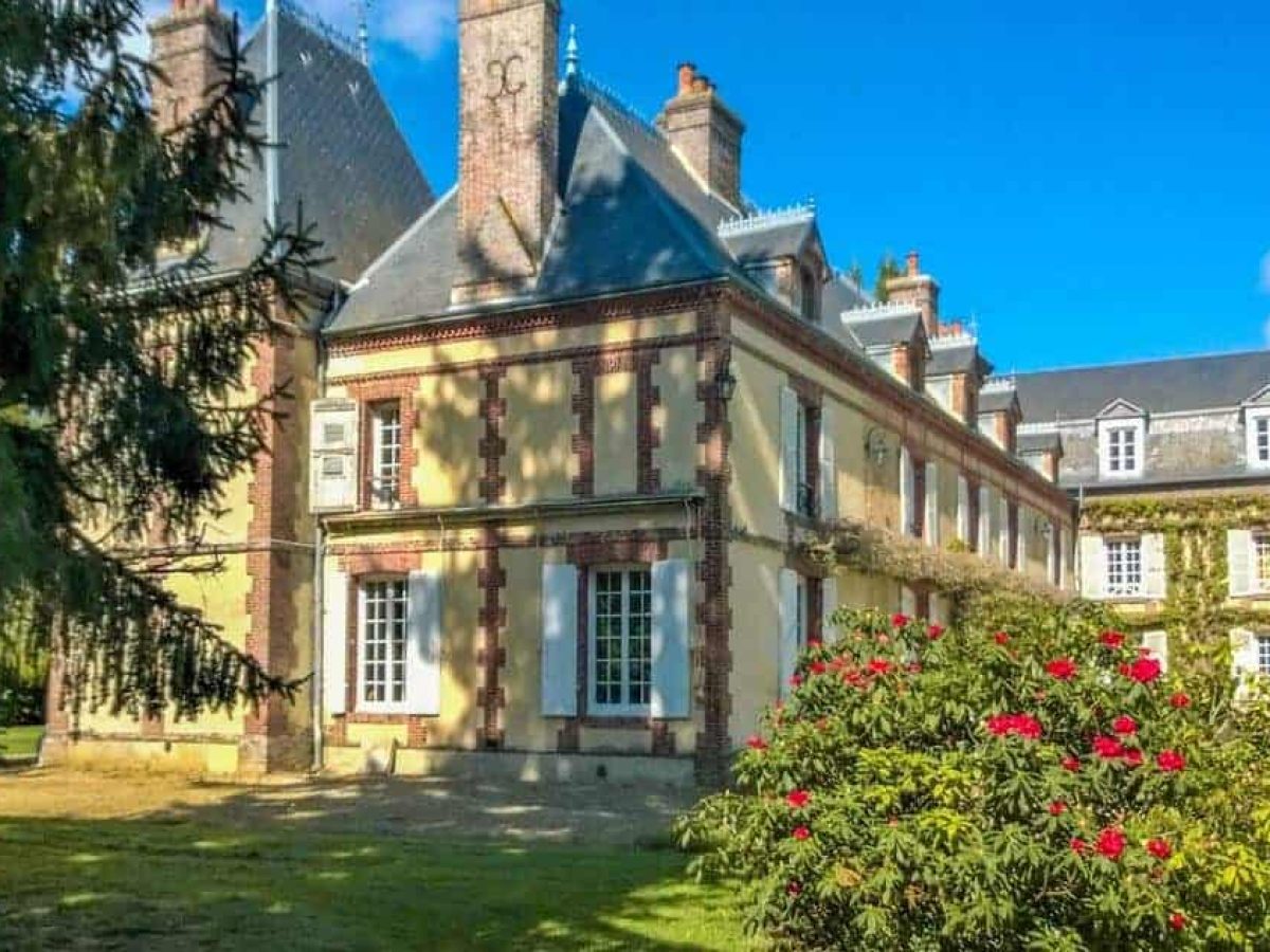 À vendre – Château normand du XVIIᵉ siècle de 27 pièces à Saint-Antonin-de-Sommaire – Eure (27)