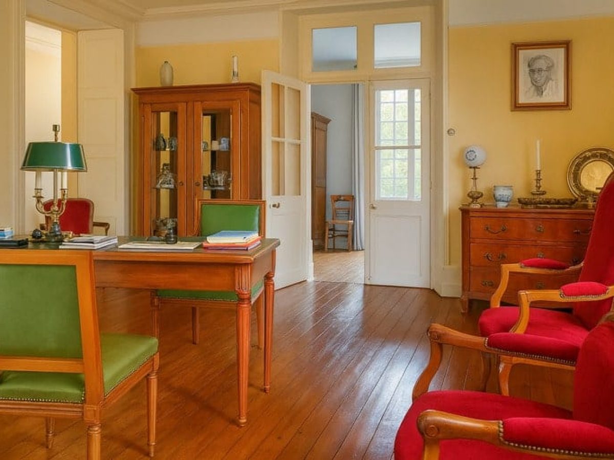 À vendre – Château normand du XVIIᵉ siècle de 27 pièces à Saint-Antonin-de-Sommaire – Eure (27)