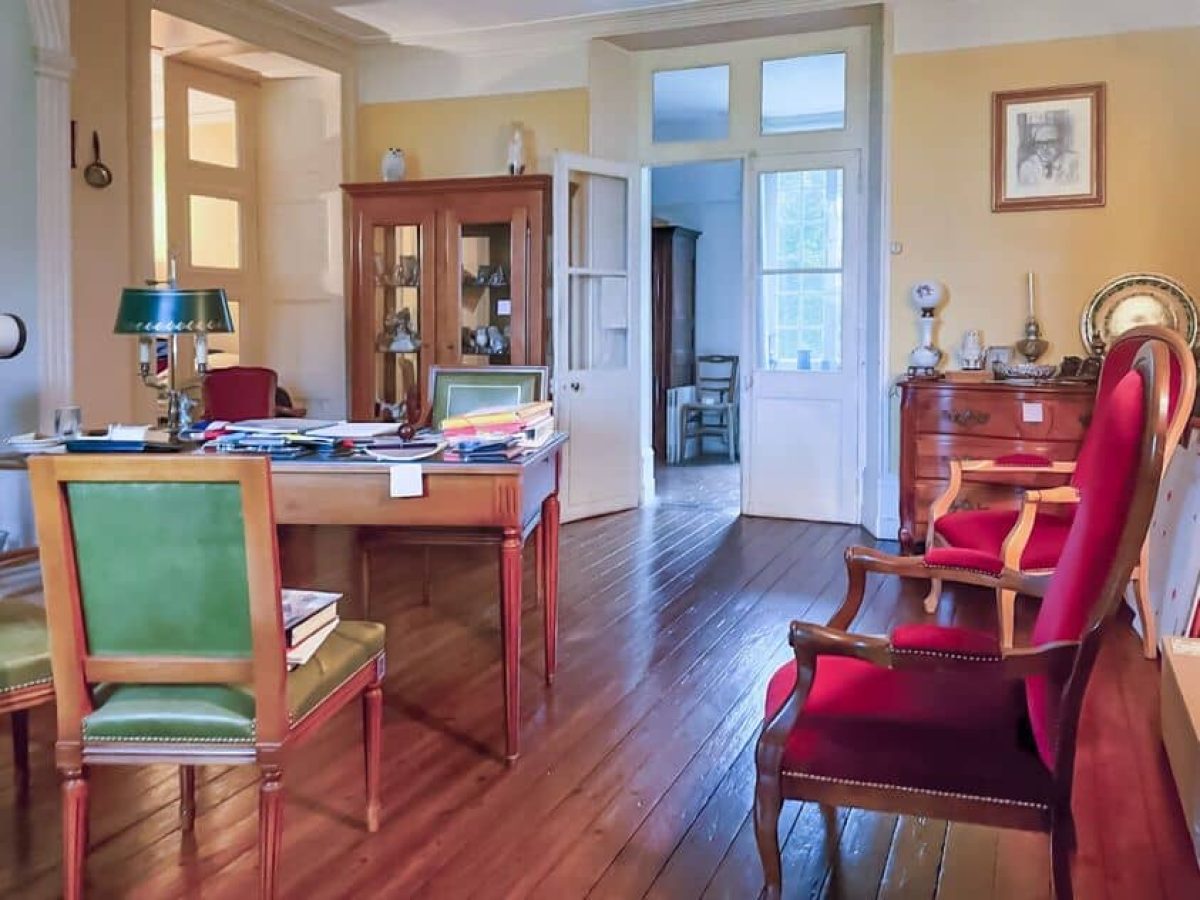 À vendre – Château normand du XVIIᵉ siècle de 27 pièces à Saint-Antonin-de-Sommaire – Eure (27)