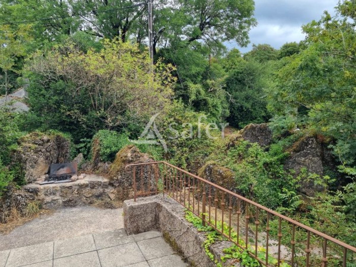 À vendre – Corps de ferme avec gîte rénové à Castanet-le-Haut – Hérault (34)