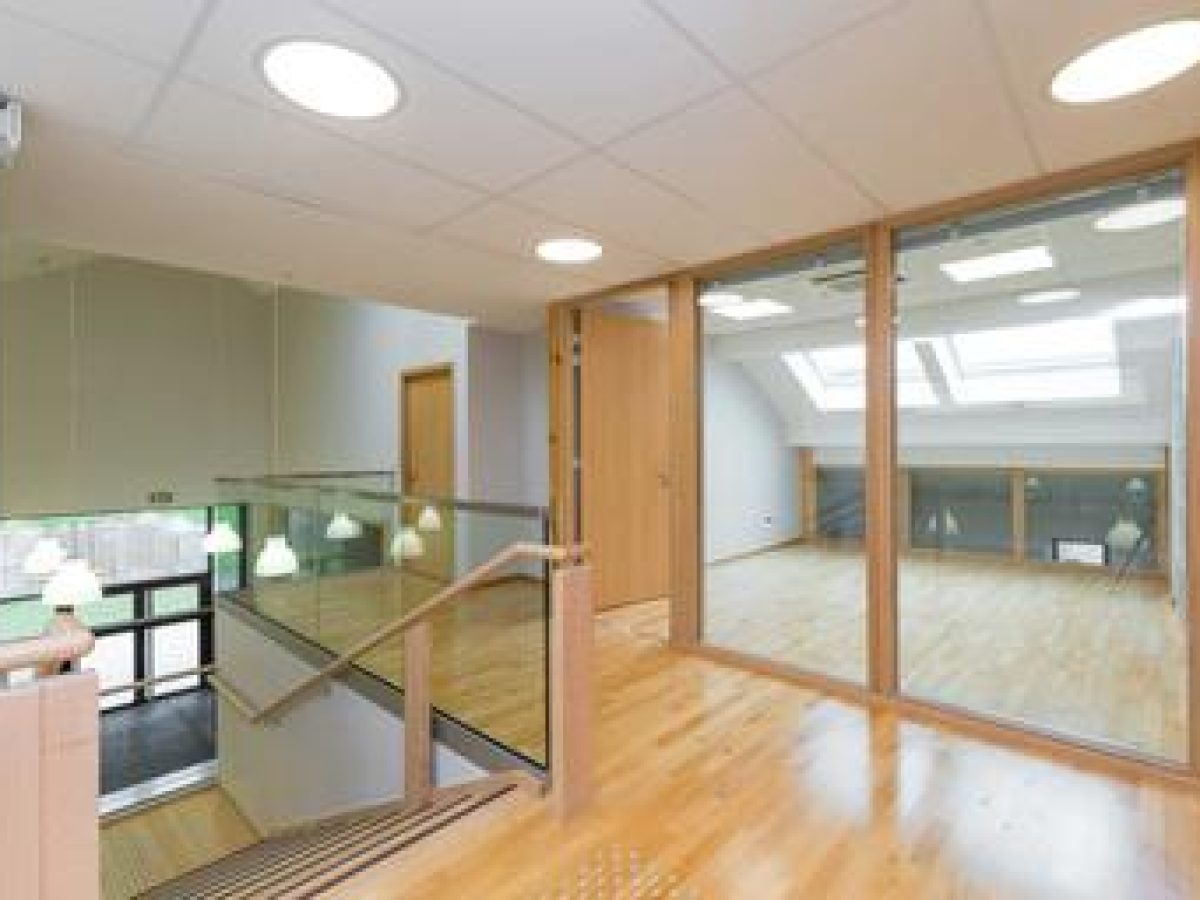 À vendre - Ferme du XIXe siècle réhabilitée à reconvertir en hébergement touristique - Les Voivres, Vosges (88)