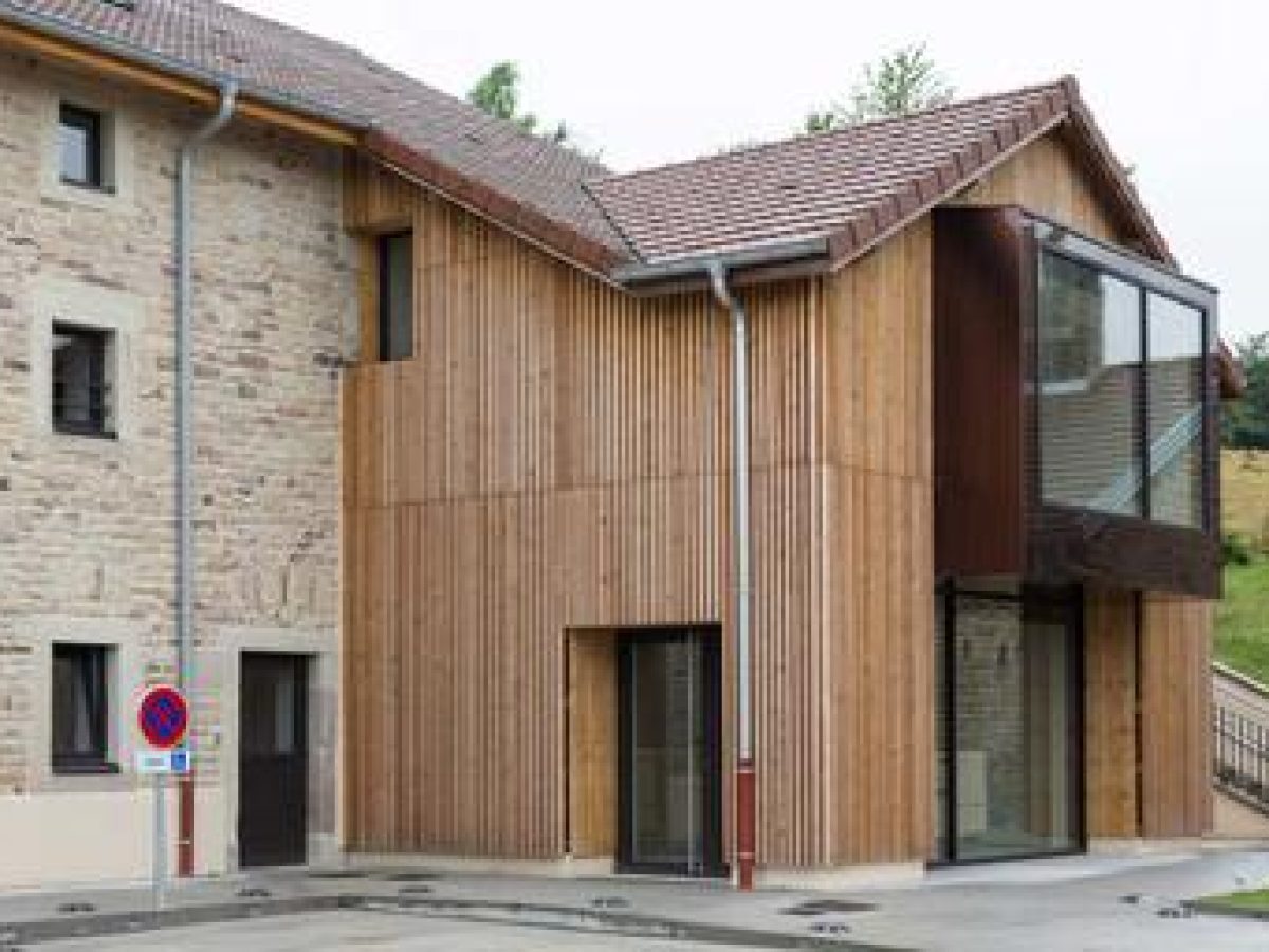 À vendre - Ferme du XIXe siècle réhabilitée à reconvertir en hébergement touristique - Les Voivres, Vosges (88)