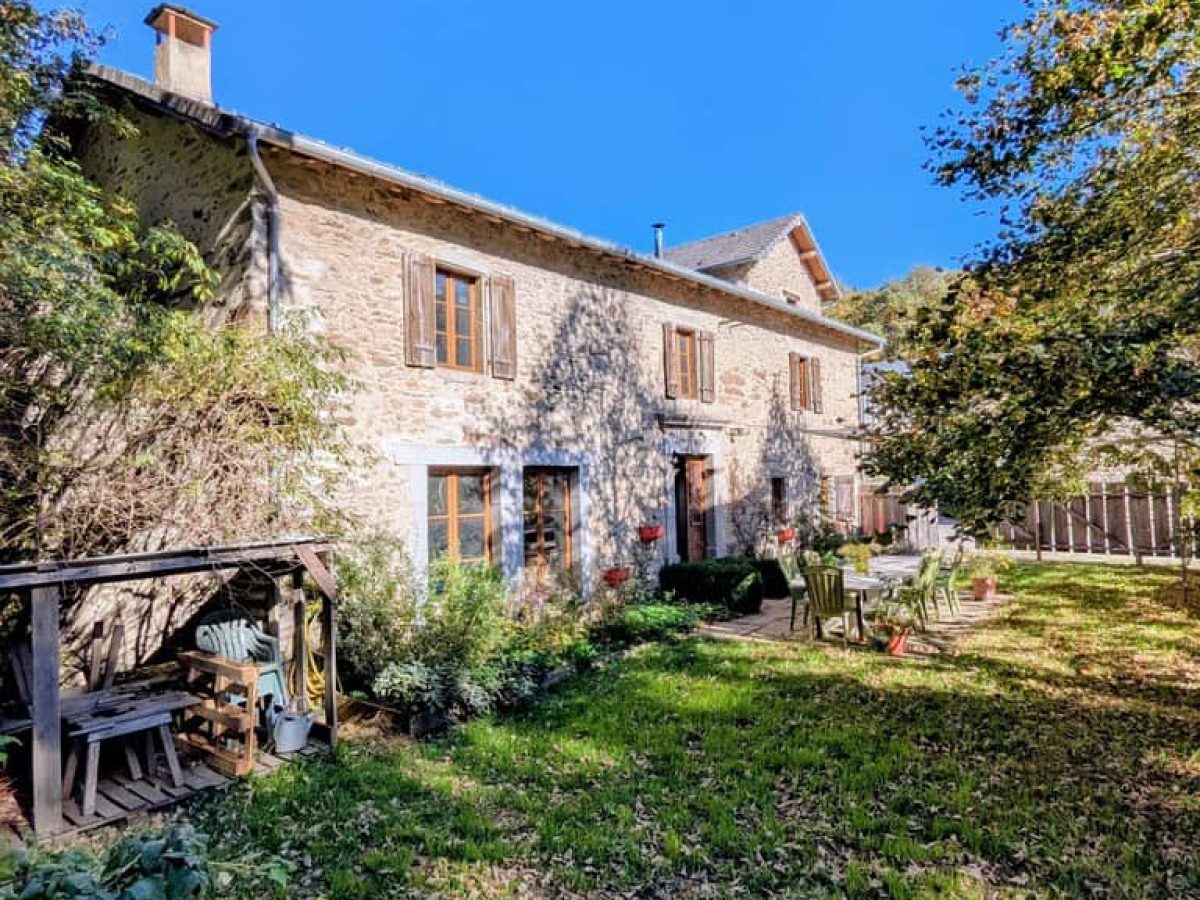 À vendre – Domaine 3 étoiles avec 6 gîtes à Le Soulié - Hérault (34)