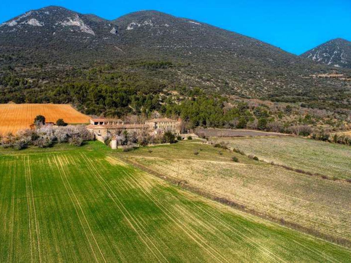 À vendre – Château du XVIIᵉ siècle de 22 pièces à Rustrel – Vaucluse (84)
