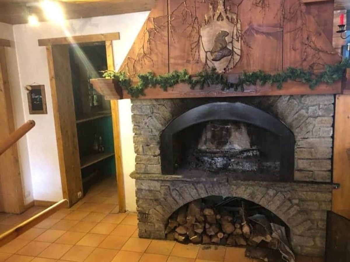 a-vendre-chalet-residence-de-tourisme-3-de-15-appartements-50-couverts-a-bonneval-sur-arc-en-savoie-13