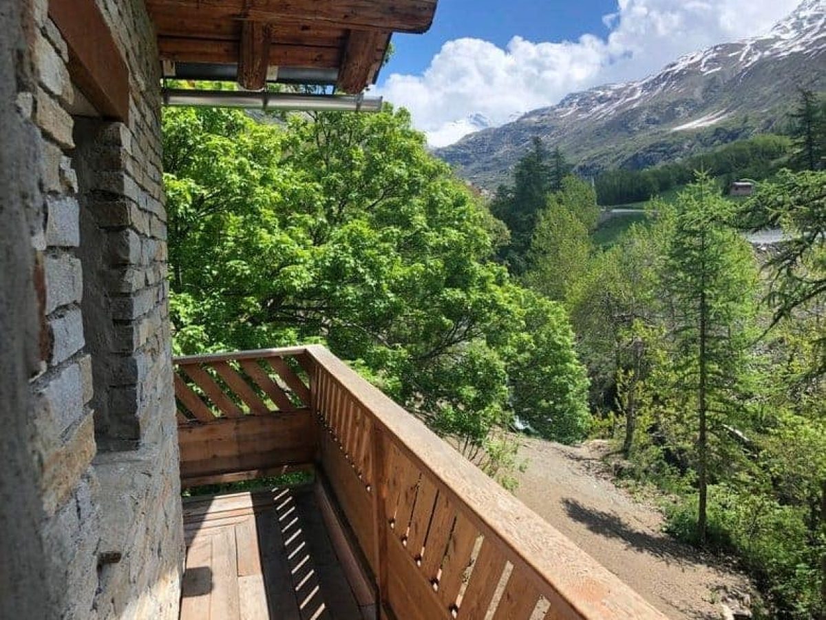 a-vendre-chalet-residence-de-tourisme-3-de-15-appartements-50-couverts-a-bonneval-sur-arc-en-savoie-7