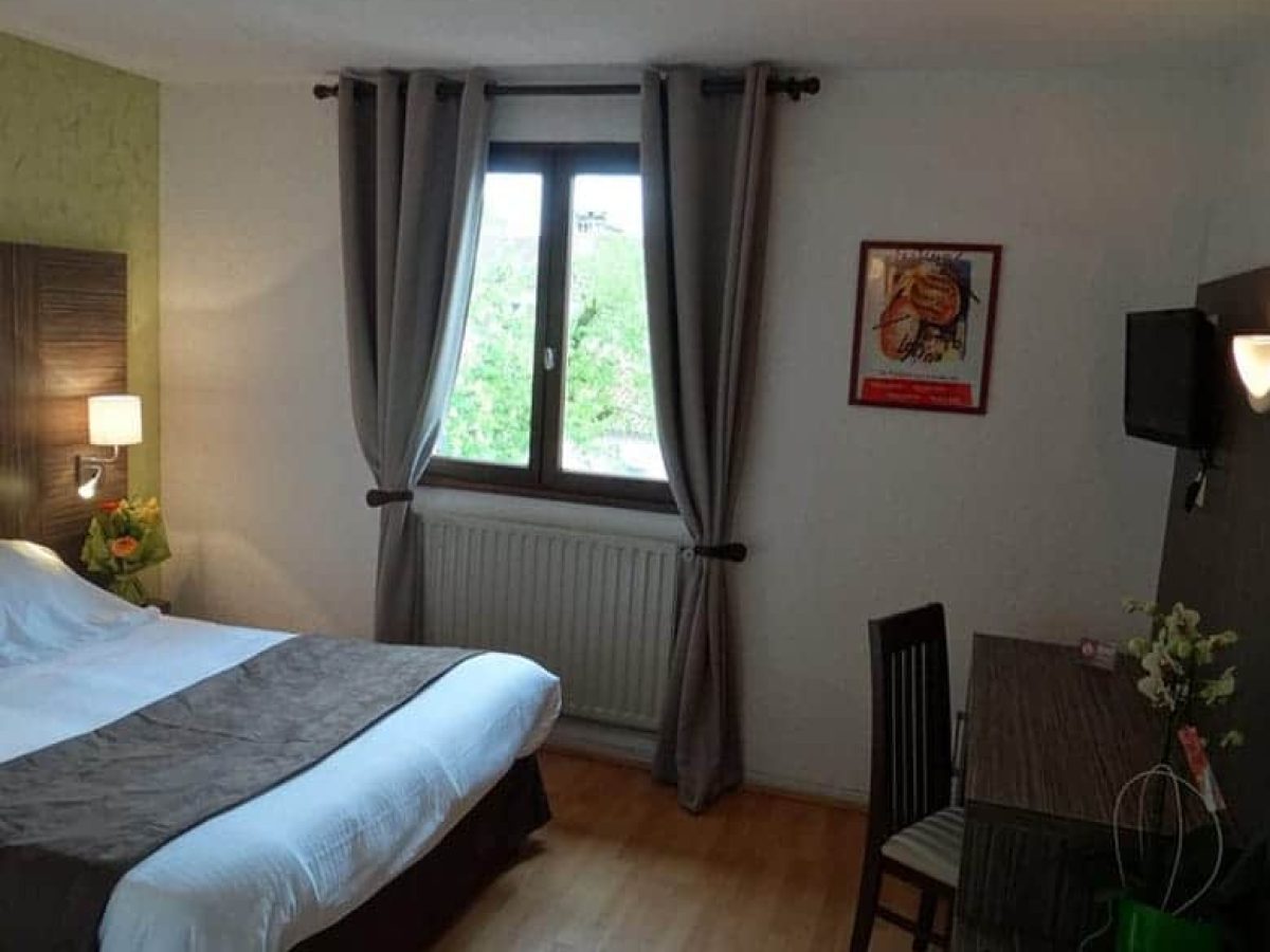 a-vendre-hotel-restaurant-3-etoiles-a-auch-dans-le-gers-1