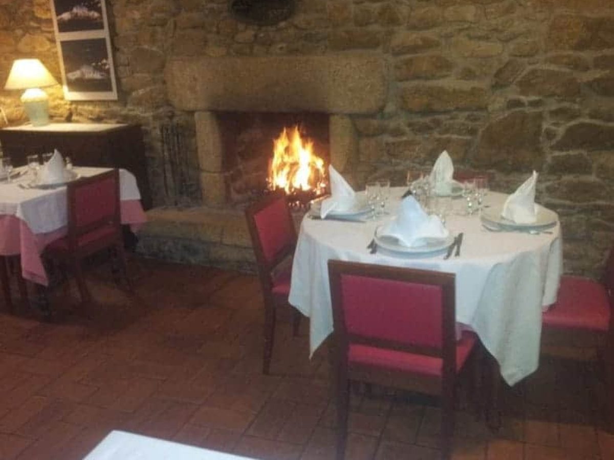 a-vendre-un-hotel-restaurant-de-11-chambres-dans-le-finistere-1