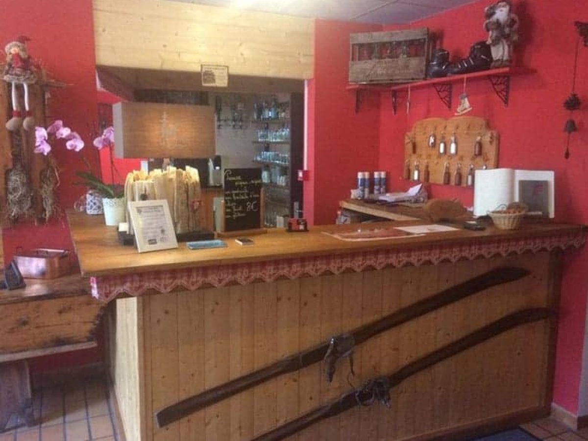 a-vendre-un-hotel-restaurant-de-14-chambres-45-couverts-a-allos-dans-les-alpes-de-haute-provence-15