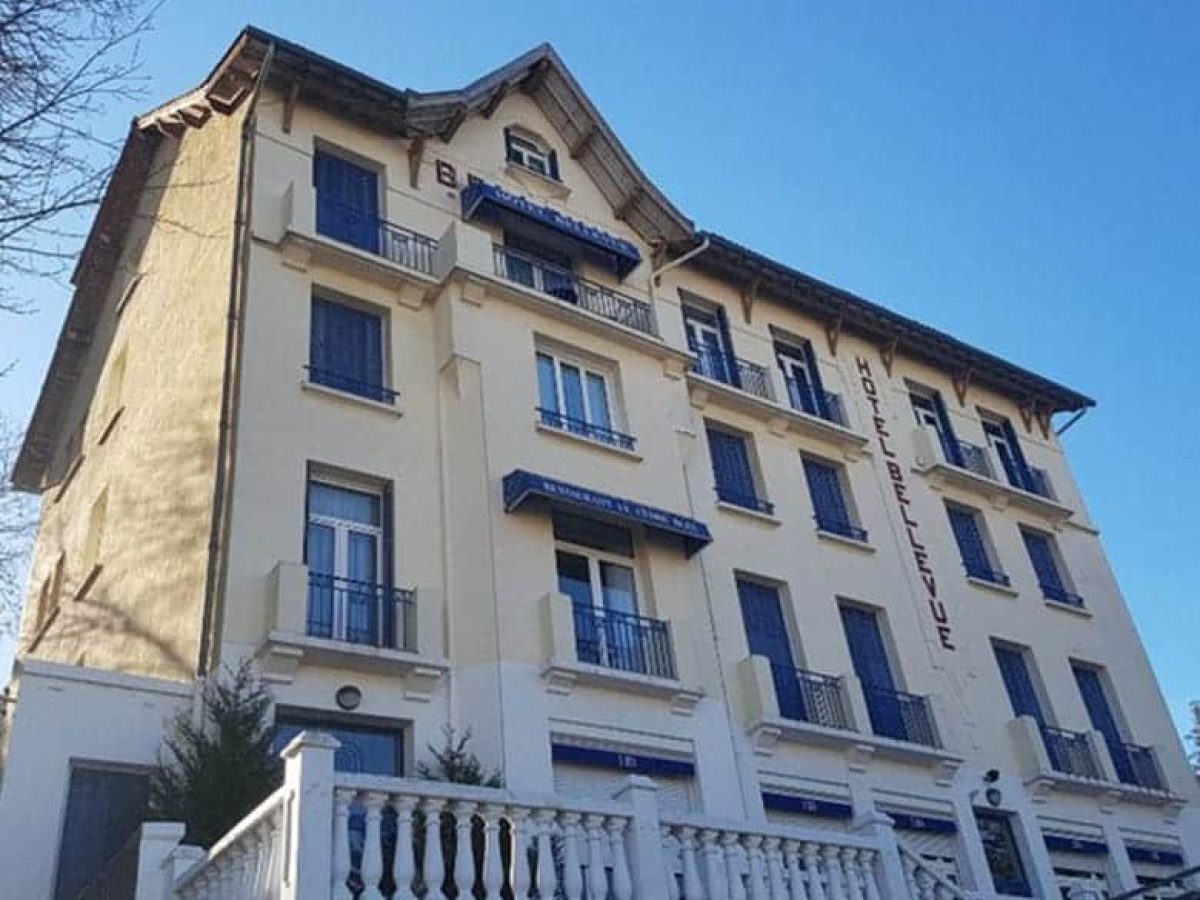 achat-dun-hotel-restaurant-3-etoiles-fonds-de-commerce-de-38-chambres-proche-de-clermont-ferrand-dans-le-puy-de-dome-1