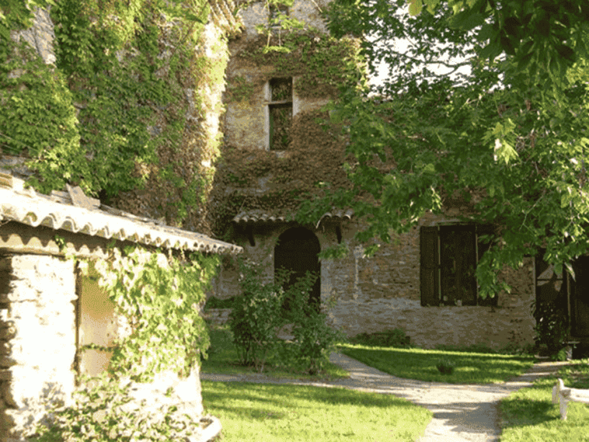 chambres-dhotes-et-gite-a-vendre-proche-de-manosque-dans-les-alpes-de-haute-provence-1