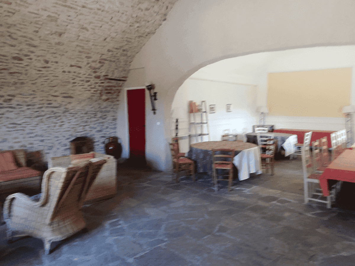 chambres-dhotes-et-gite-a-vendre-proche-de-manosque-dans-les-alpes-de-haute-provence-3