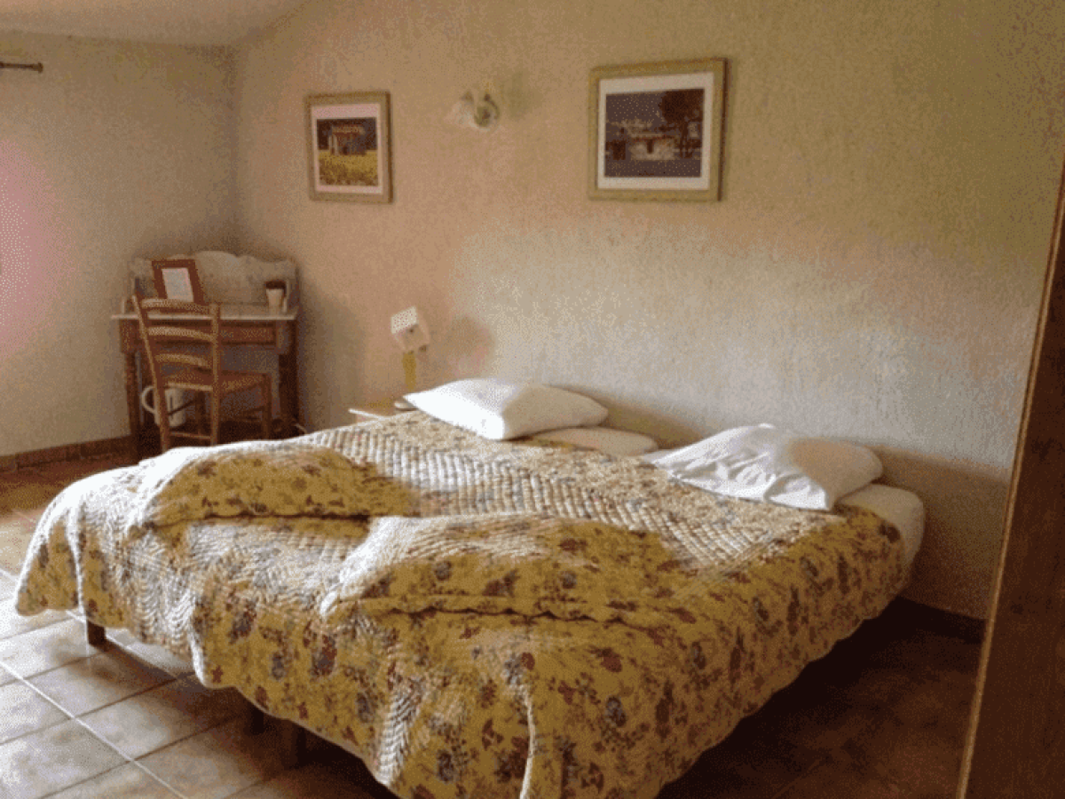 chambres-dhotes-et-gite-a-vendre-proche-de-manosque-dans-les-alpes-de-haute-provence-7