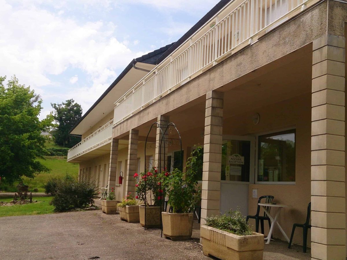 domaine-avec-restaurant-et-piscine-exterieur-a-vendre-en-correze-proche-de-brive-la-gaillarde-en-nouvelle-aquitaine-1
