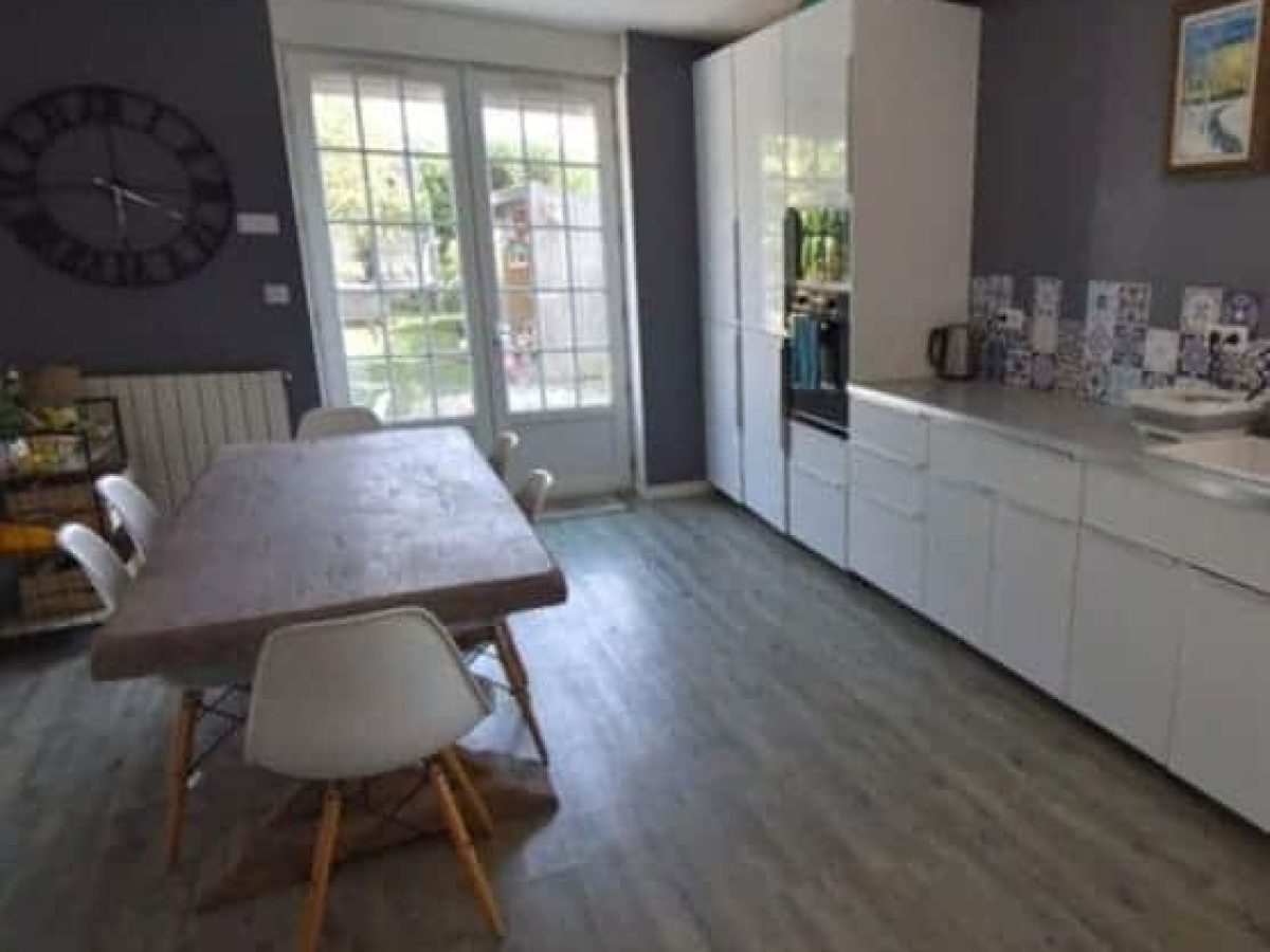 gite-a-vendre-de-319-m2-a-saintes-en-charente-maritime-5