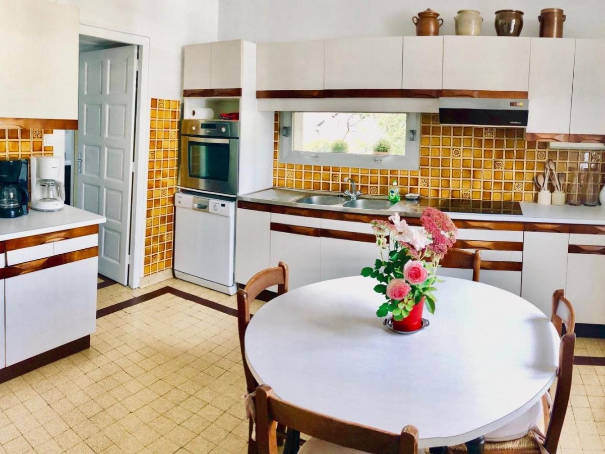 gite-avec-piscine-exterieur-a-vendre-a-uzerche-correze-13