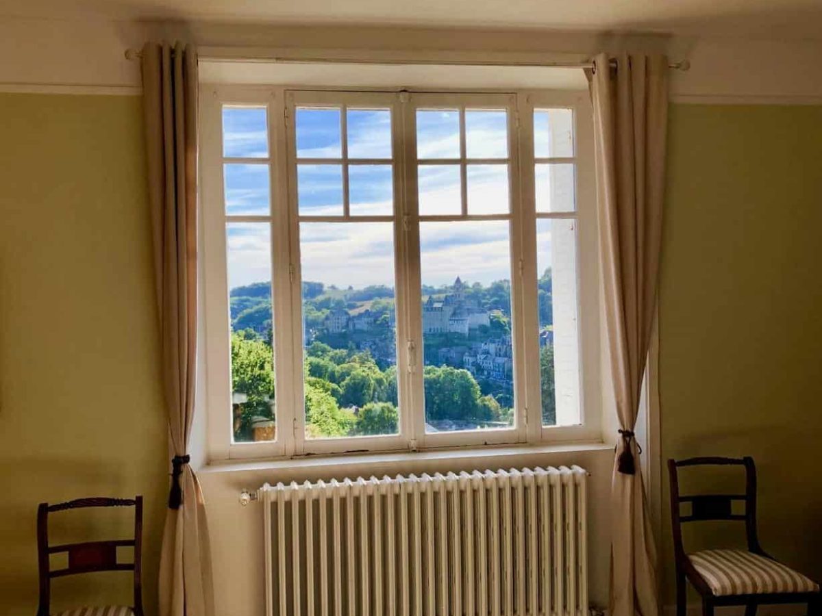 gite-avec-piscine-exterieur-a-vendre-a-uzerche-correze-9