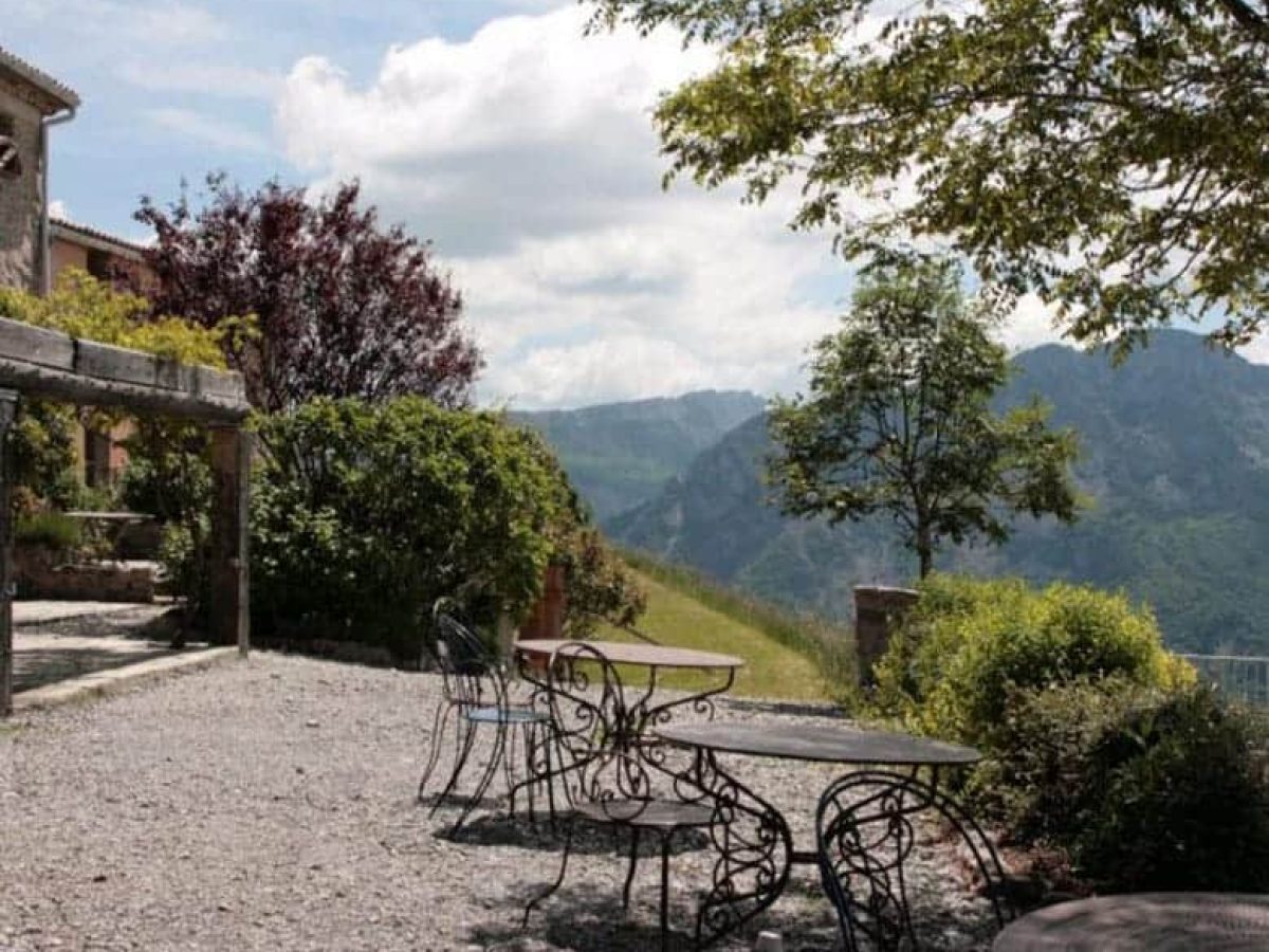 gites-ou-chambres-dhotes-a-vendre-proche-sisteron-dans-les-alpes-de-haute-provence-16-chambres-21