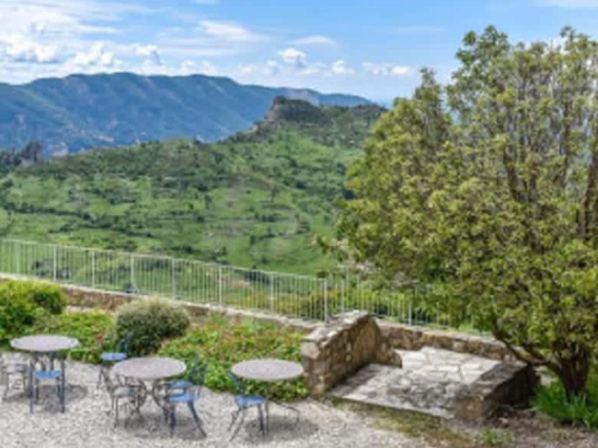 gites-ou-chambres-dhotes-a-vendre-proche-sisteron-dans-les-alpes-de-haute-provence-16-chambres-3