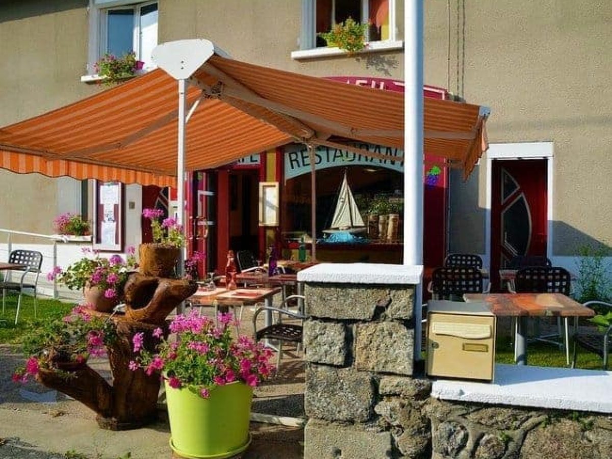 hotel-restaurant-2-a-vendre-de-9-chambres-50-couverts-a-gueret-dans-la-creuse-11