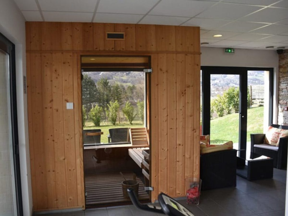 hotel-restaurant-3-de-16-chambres-45-couverts-murs-et-fonds-a-vendre-a-passy-en-haute-savoie-5