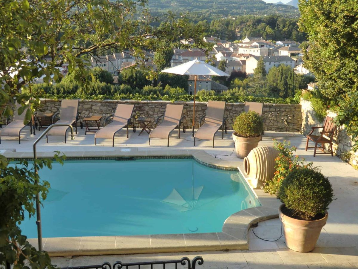 hotel-restaurant-3-etoiles-a-vendre-dans-le-vaucluse-3