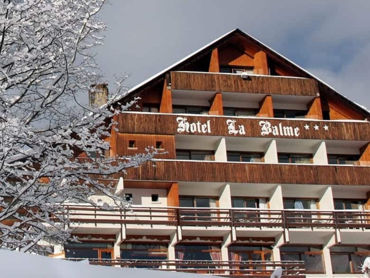 hotel-restaurant-3-etoiles-a-vendre-de-26-chambres-en-savoie-1