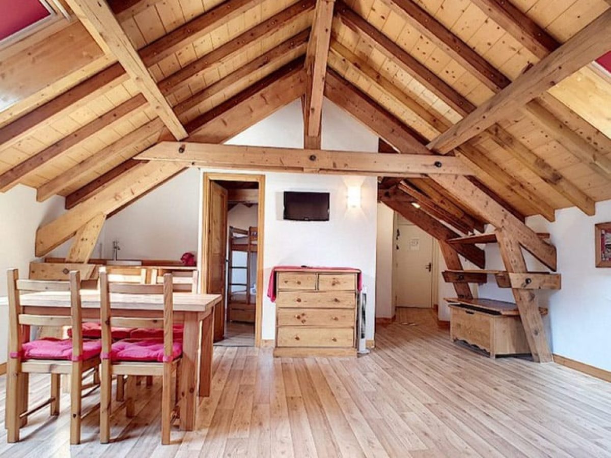 hotel-restaurant-a-vendre-29-chambres-60-couverts-en-savoie-a-bourg-saint-maurice-1