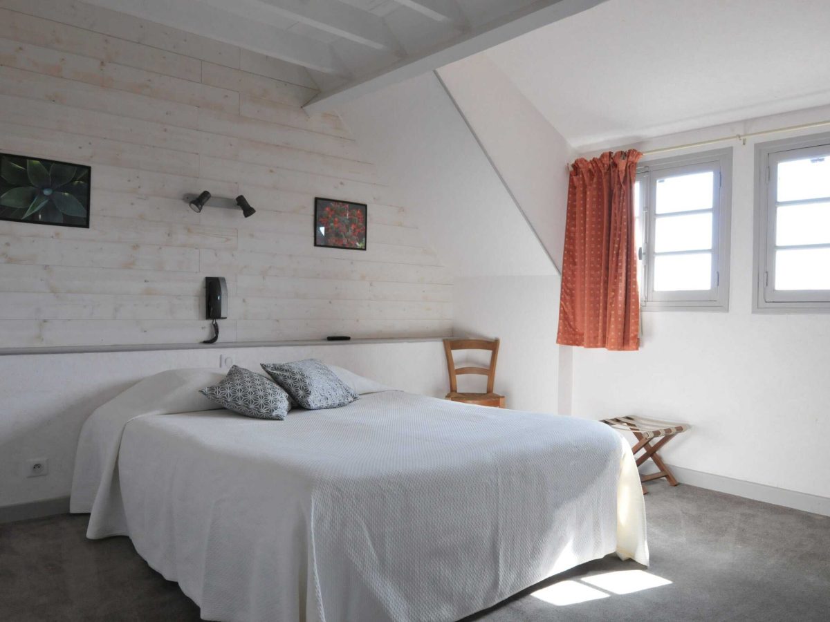 hotel-restaurant-a-vendre-dans-un-des-plus-beau-village-de-france-collonges-la-rouge-correze-nouvelle-aquitaine-5