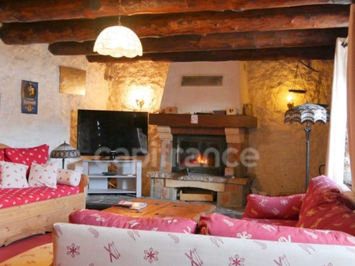 hotel-restaurant-a-vendre-de-14-chambres-50-couverts-a-barcelonnette-dans-les-alpes-de-haute-provence-1